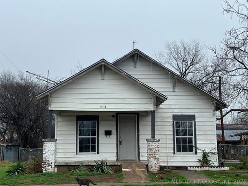 314 N Hope St, Ada, OK, 74820-5231 | Card Image