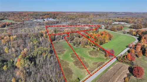 15050 Gingerich Rd, Middlefield, OH, 44062-9213 | Card Image