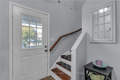 513 Farnham Crt, House attached with 3 bedrooms, 2 bathrooms and 8 parking in Kingston ON | Image 2