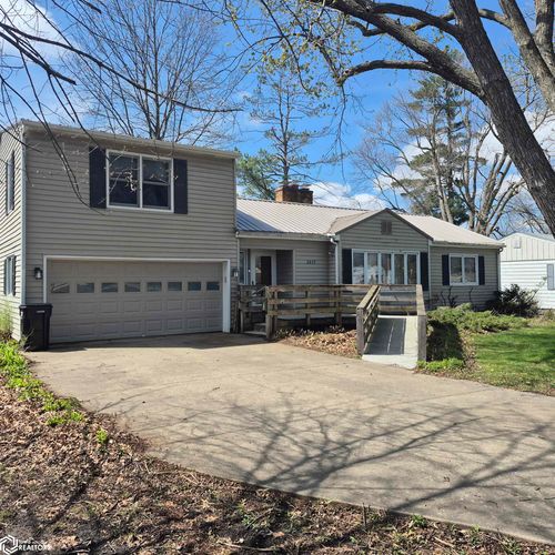 2657 Clearview St, Ottumwa, IA, 52501-1153 | Card Image