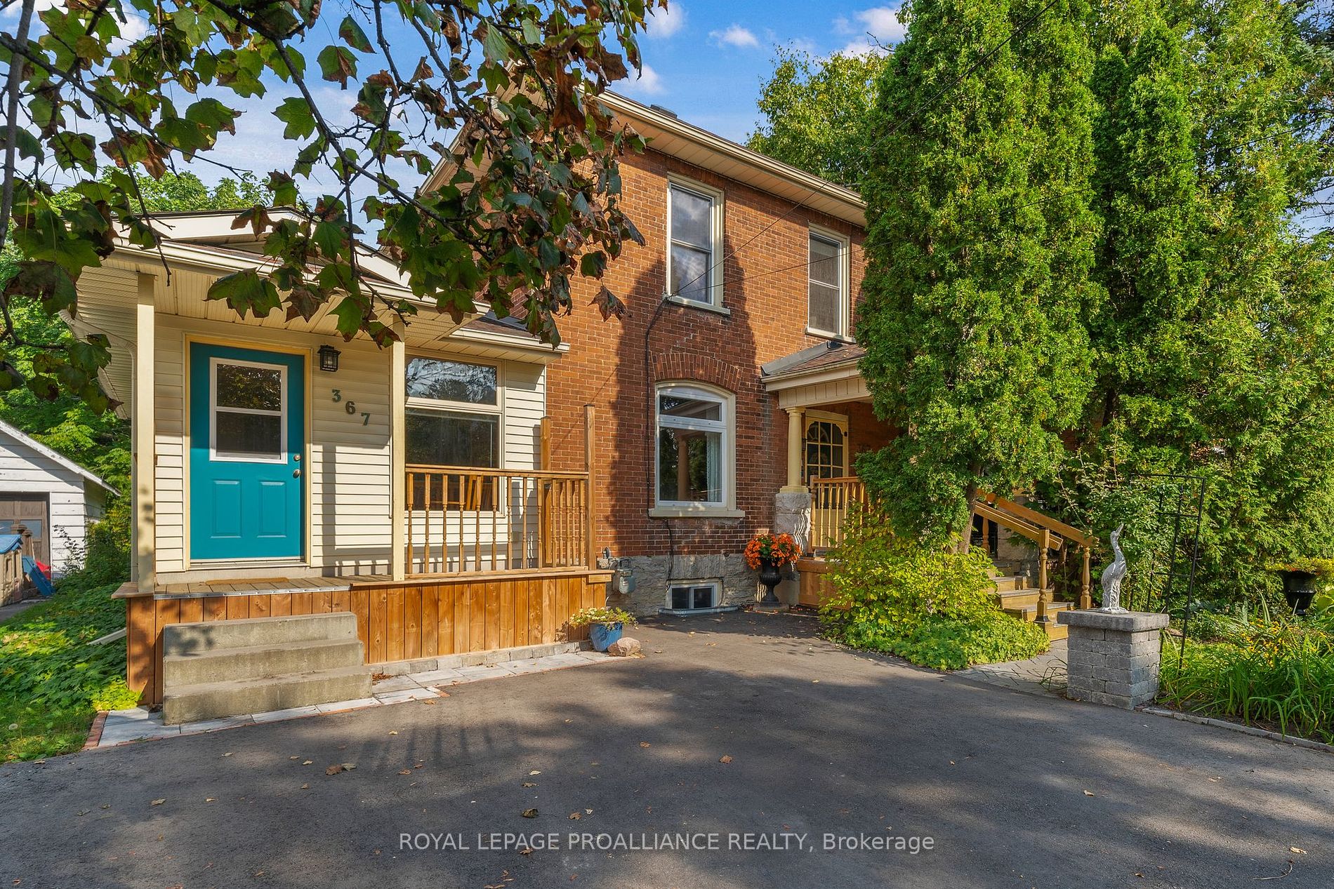 367 Bleecker Ave, For Sale in Belleville Zoocasa