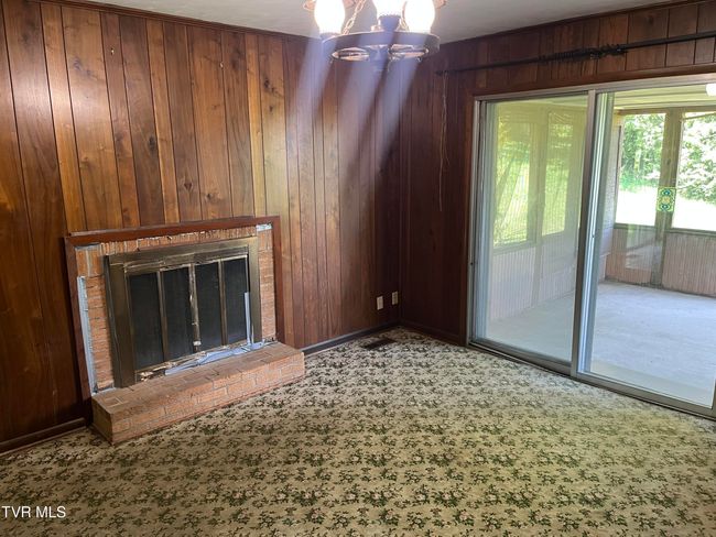 211 Overview Loop, House other with 3 bedrooms, 3 bathrooms and null parking in Jonesville VA | Image 15