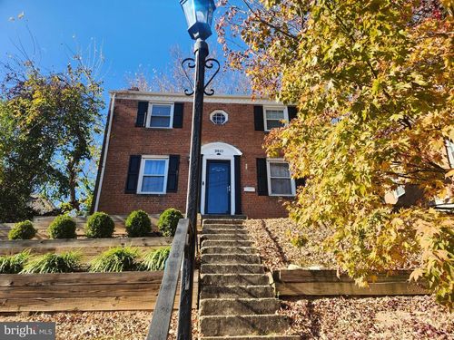 3810 58th Ave, HYATTSVILLE, MD, 20784-1217 | Card Image