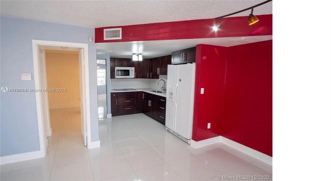 2-2 - 5369 W 23rd Ave, Townhouse with 3 bedrooms, 2 bathrooms and null parking in Hialeah FL | Image 2