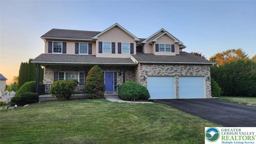 2755 Destiny Ln, Forks Twp, PA, 18040-7967 | Card Image