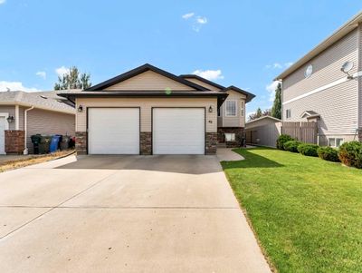 48 Vista Rd Se, House detached with 5 bedrooms, 3 bathrooms and 1 parking in Medicine Hat AB | Image 2