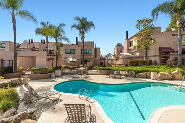 UNIT-77 - 25761 Le Parc, Condo with 1 bedrooms, 2 bathrooms and 2 parking in Lake Forest CA | Image 40