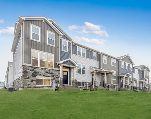 426 Red Oak Circle, Volo, IL, 60020 | Card Image