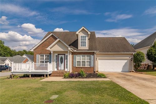 301 Stallion Rd, Greenville, SC, 29617-1243 | Card Image
