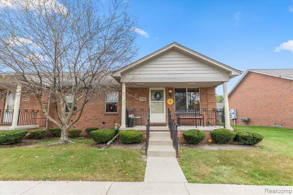 Santina Ln, Warren, MI 48089