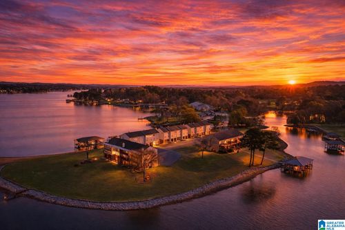 2309 Fraim Dr, PELL CITY, AL, 35128-6752 | Card Image