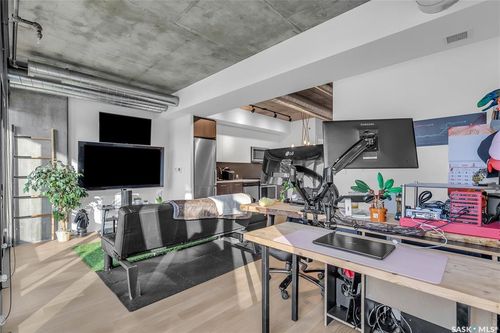 205-490 2nd Ave S, Saskatoon, SK, S7K4H5 | Card Image