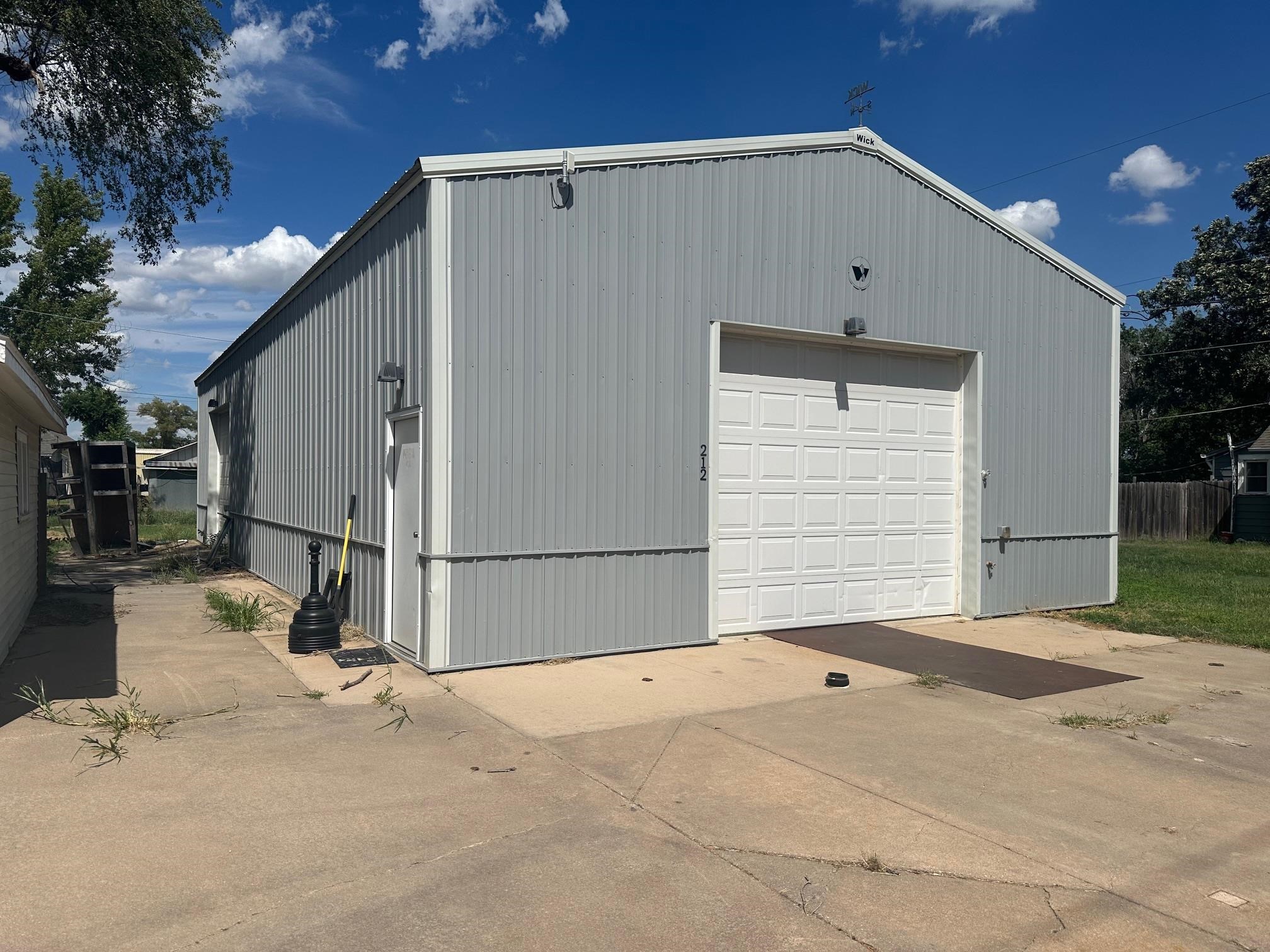 212 E Center St, Burrton, KS 67020