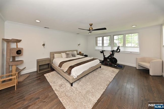 254 University Way, House other with 5 bedrooms, 5 bathrooms and null parking in Paramus NJ | Image 29