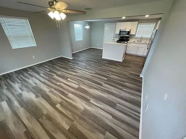 APT-8 - 1300 N Live Oak St, House other with 3 bedrooms, 2 bathrooms and null parking in Rockport TX | Image 7