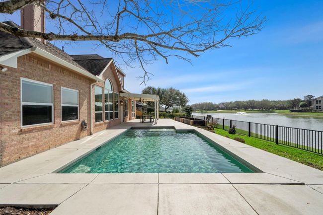 6310 Hidden Crest Way, House other with 5 bedrooms, 4 bathrooms and 2 parking in Sugar Land TX | Image 45