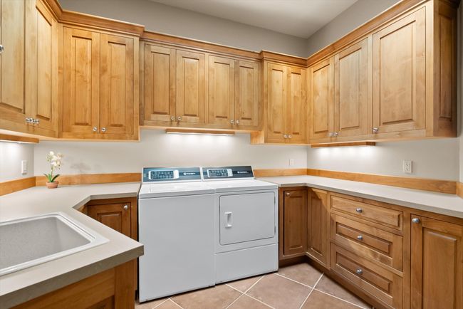 Laundry area | Image 50