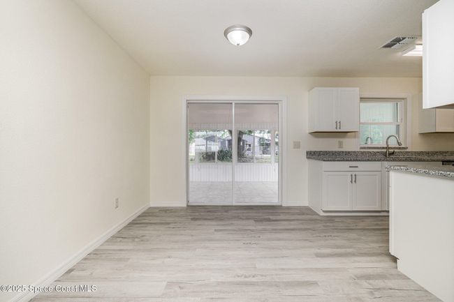 158 Billiar Ave Ne, House other with 3 bedrooms, 2 bathrooms and null parking in Palm Bay FL | Image 8