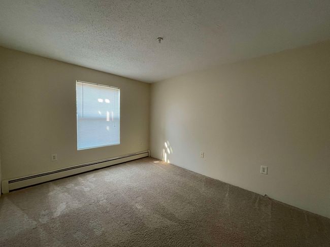APT-201 - 96 Powers St, Condo with 2 bedrooms, 1 bathrooms and null parking in Milford NH | Image 31