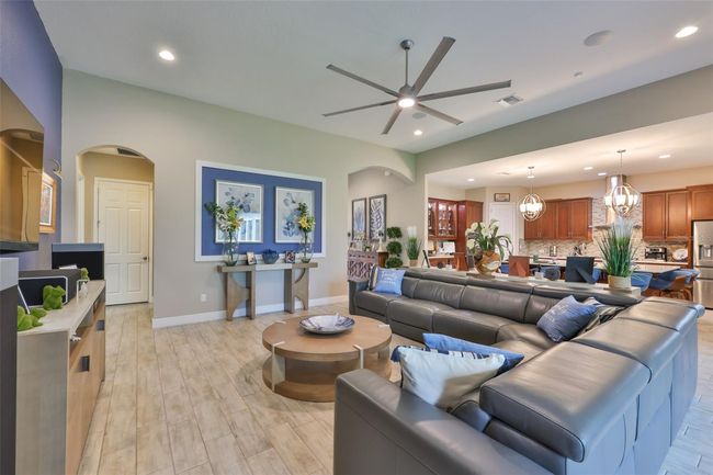 6016 Shadowlake Dr, House other with 4 bedrooms, 3 bathrooms and null parking in APOLLO BEACH FL | Image 9