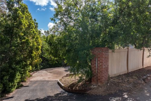 4874 Palo Dr, Tarzana, CA, 91356-4406 | Card Image