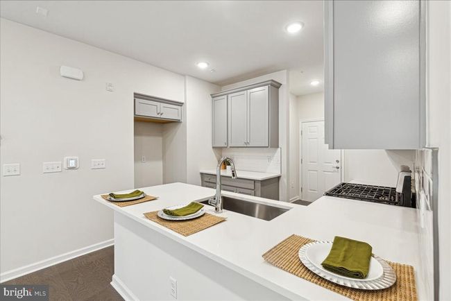 614 Parker Blvd, Townhouse with 2 bedrooms, 2 bathrooms and null parking in PRINCETON JUNCTION NJ | Image 7