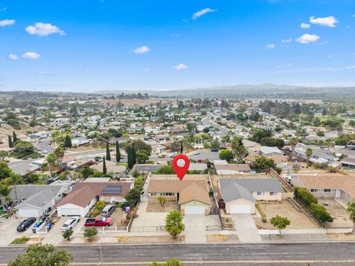 656 Flora Dr, Oceanside, CA, 92057-3627 | Card Image