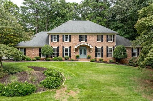 8145 Habersham Waters Rd, Sandy Springs, GA, 30350-4611 | Card Image