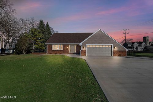 502 Stone St, Lakeside Marblehead, OH, 43440-2162 | Card Image
