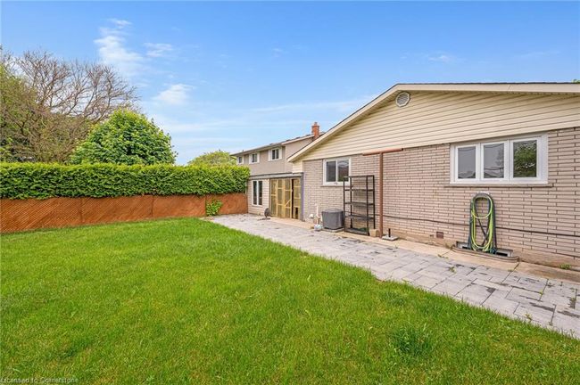 93 Christopher Dr, House other with 3 bedrooms, 2 bathrooms and 3 parking in Cambridge ON | Image 23