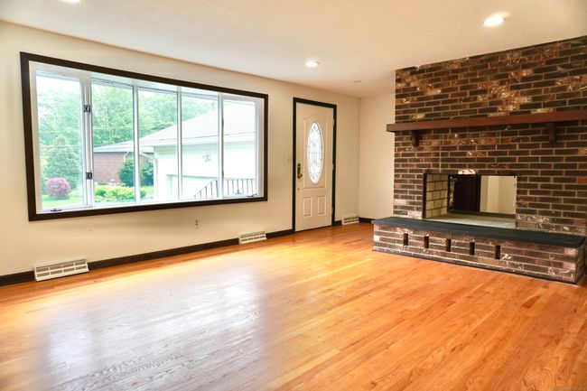 178 Stoddard Rd, House other with 3 bedrooms, 2 bathrooms and null parking in Waterbury CT | Image 4