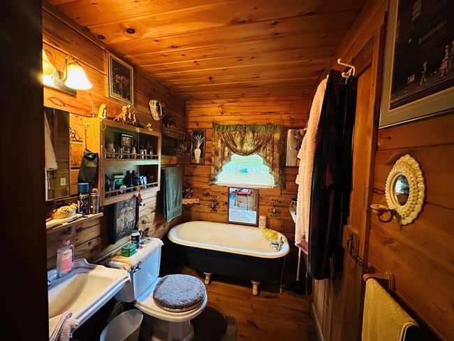 625 Newland Hill Rd, Home with 2 bedrooms, 2 bathrooms and null parking in Waverly OH | Image 33