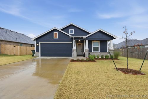 12022 E 106th Pl N, Owasso, OK, 74055-8356 | Card Image