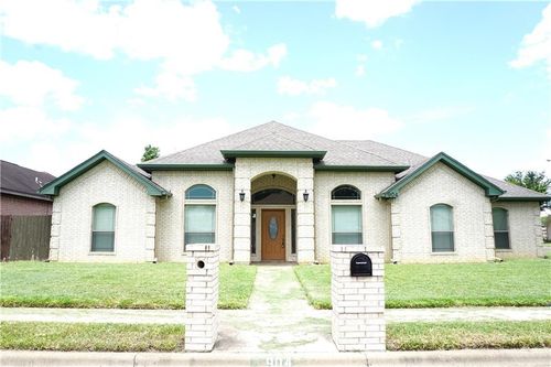 904 Shawnee Bend Rd, San Juan, TX, 78589-4954 | Card Image