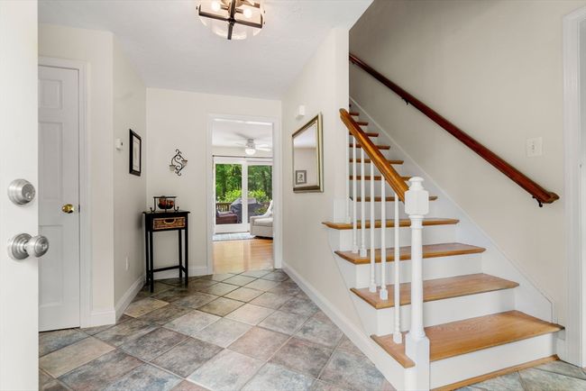 79 Medway St, House other with 4 bedrooms, 3 bathrooms and 6 parking in Norfolk MA | Image 15