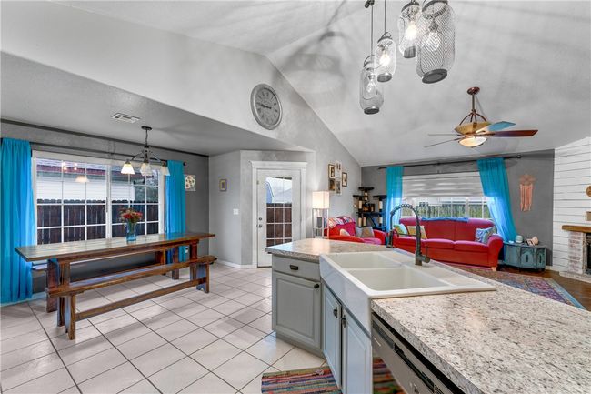 1409 Sunrise Cir, House other with 3 bedrooms, 2 bathrooms and null parking in Siloam Springs AR | Image 9