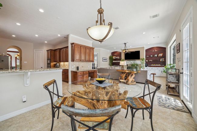 1015 W 41 St St, House other with 5 bedrooms, 4 bathrooms and 2 parking in Houston TX | Image 10