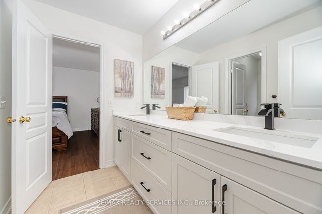 71 Vanderpool Cres, House other with 7 bedrooms, 5 bathrooms and 4 parking in Brampton ON | Image 37