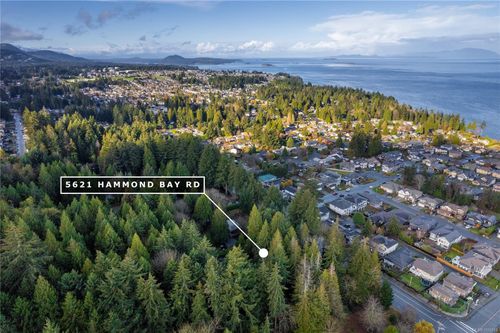 5621 Hammond Bay Rd, Nanaimo, BC, V9T5N2 | Card Image