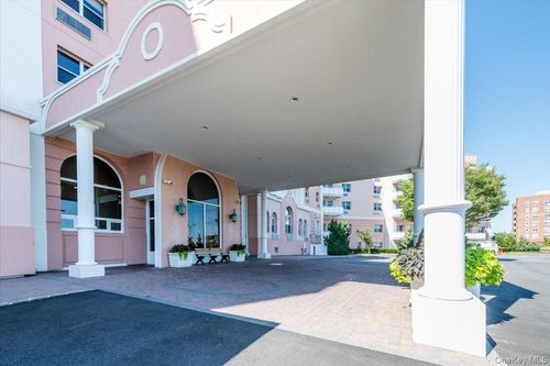 apt-4th-2 Richmond Rd, Lido Beach, NY, 11561-4848 | Card Image