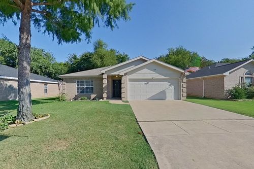 2528 Granite Pass, Glenn Heights, TX, 75154-5630 | Card Image