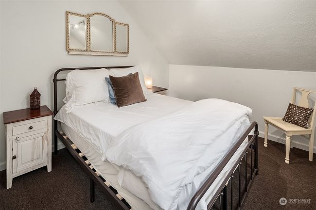 Farmhouse Bedroom | Image 38