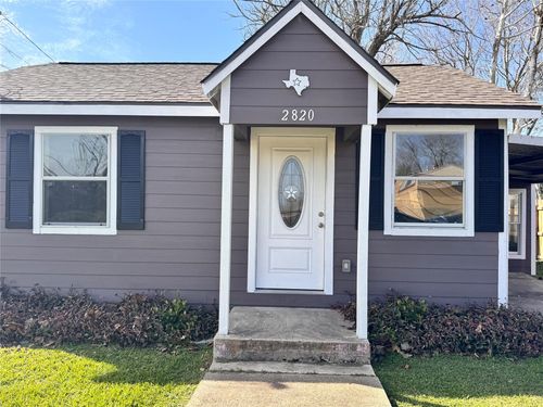 2820 Moore Ave, Bay City, TX, 77414-6422 | Card Image