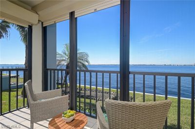 101 - 1925 Clifford Street, Condo with 3 bedrooms, 2 bathrooms and null parking in Fort Myers FL | Image 1