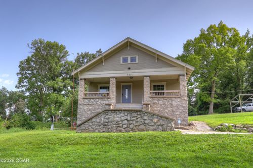 721 Adams St, Neosho, MO, 64850-1344 | Card Image