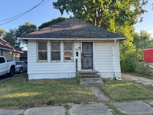 299 Raeburn St, Pontiac, MI, 48341-3049 | Card Image