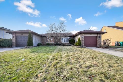 605 S Raven Rd, Shorewood, IL, 60404-9105 | Card Image