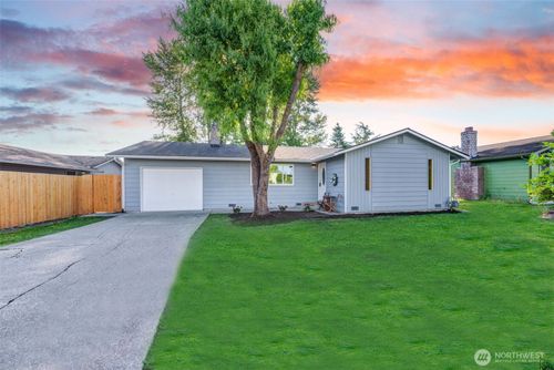 300 N 17th St, Mount Vernon, WA, 98273-3445 | Card Image