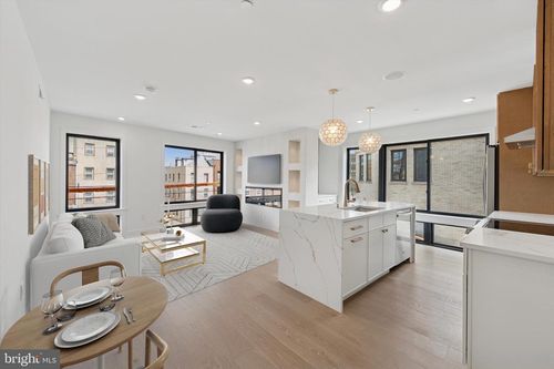 apt-2-919 S 11th St, PHILADELPHIA, PA, 19147-3722 | Card Image
