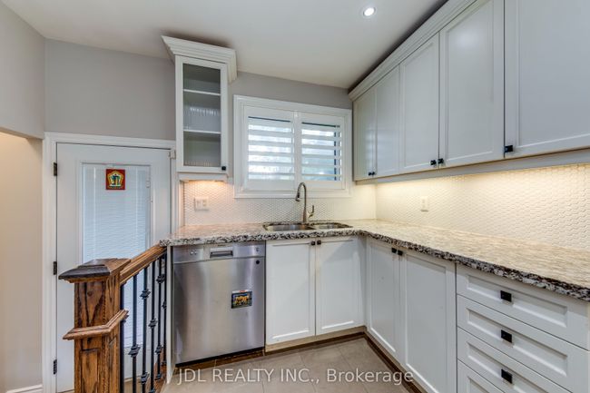 1266 Lambeth Rd, House other with 4 bedrooms, 3 bathrooms and 3 parking in Oakville ON | Image 13
